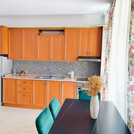 Top Central Apartment Tiranë Luaran gambar