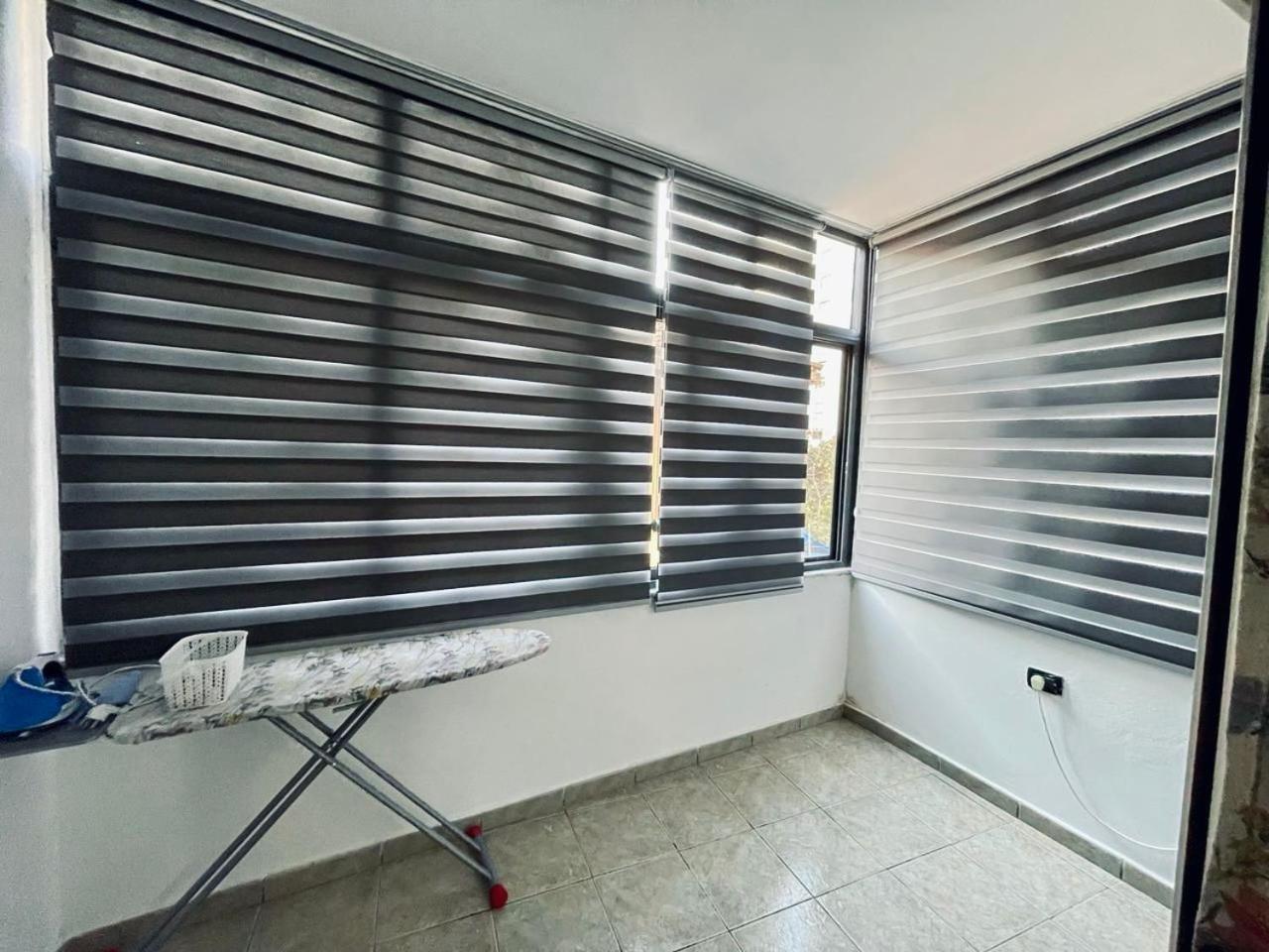 Top Central Apartment Tiranë Luaran gambar