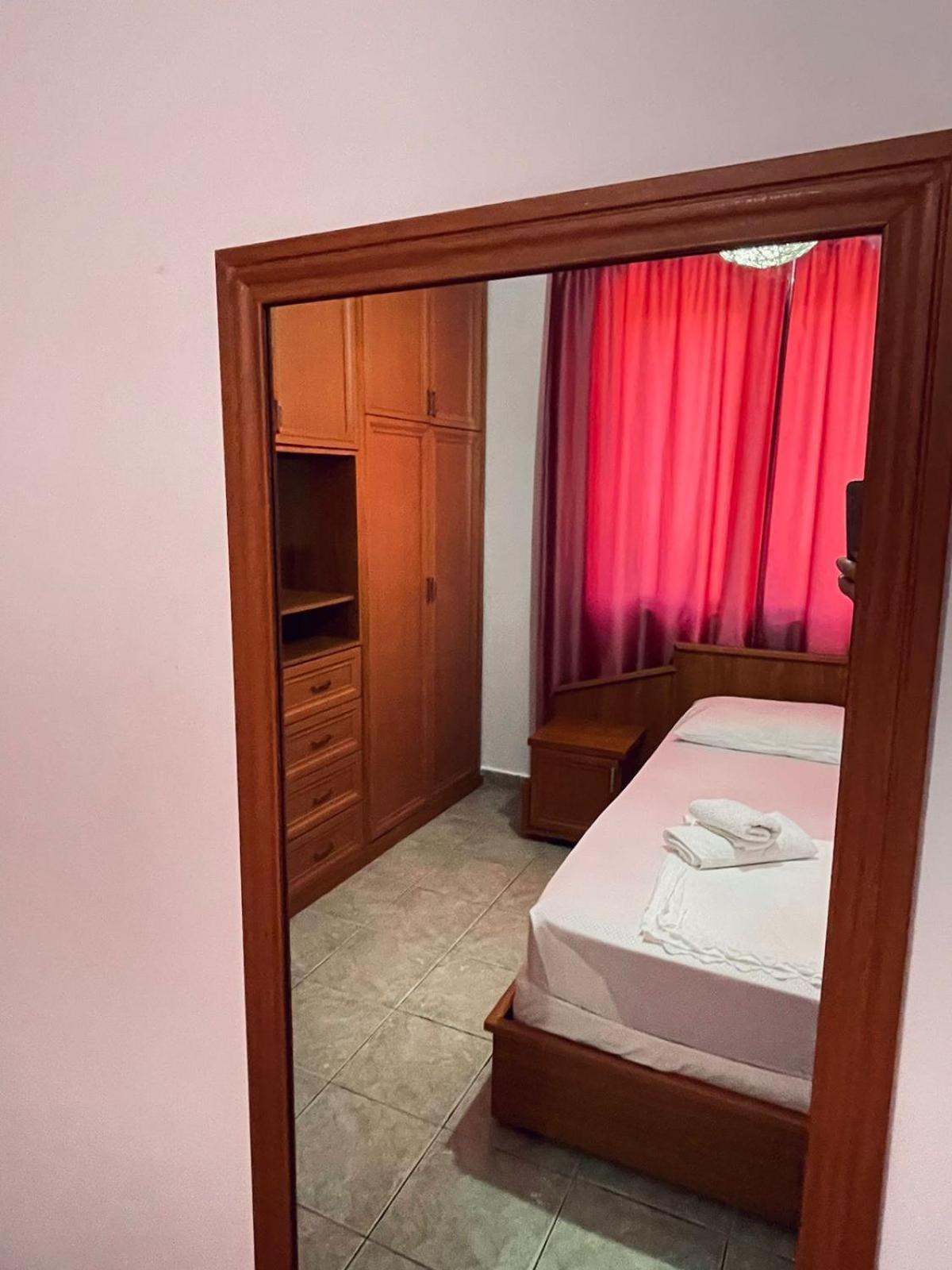 Top Central Apartment Tiranë Luaran gambar